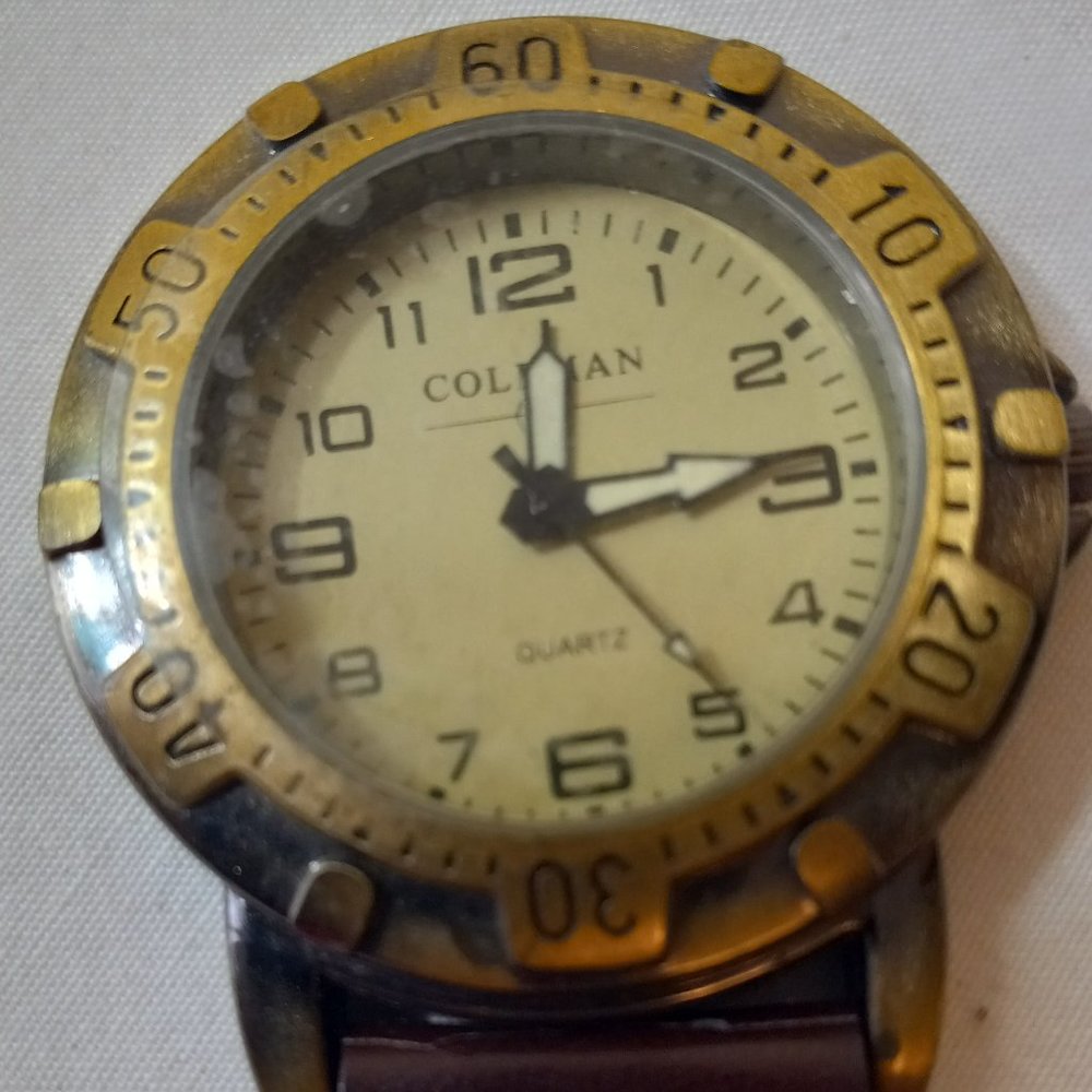 Coleman Carabiner Pocket Watch - Picture 2 of 5